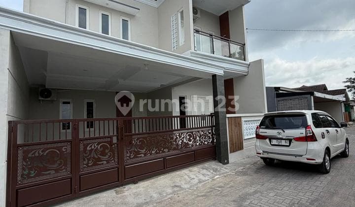 Rumah Baru 2 Lantai Modern Berkualitas di Kadirojo Purwomartani Kalasan Sleman Dekat Candi Sambisari