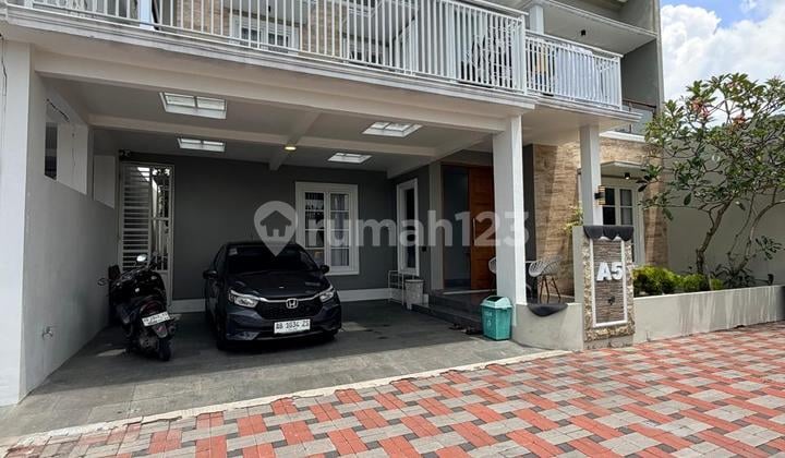 2-Storey Luxury House Fully Furnished with Spacious Balcony in a Cluster at Maguwoharjo Depok Sleman Near Pasar Stan