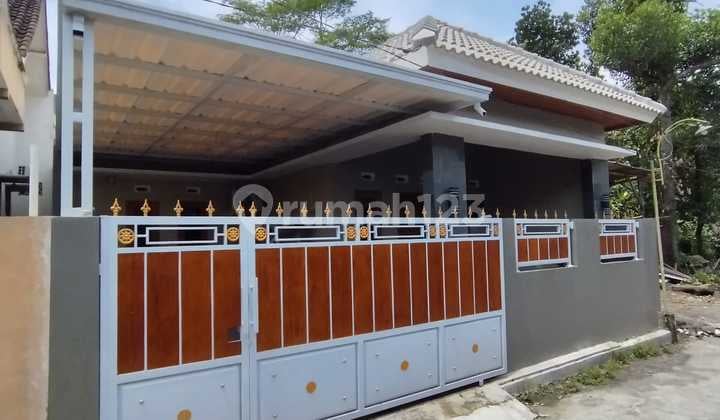 Rumah Baru Minimalis Modern Denngan Tanah Luas Di Purwomartani Dekat Swalayan Pamela 7