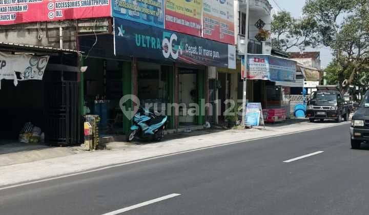 Tanah Cantik Strategis Banget Tepi Jalan Nasional SHM Pekarangan - Harga Murah Poll di Jalan Godean KM. 14 Moyudan Sleman