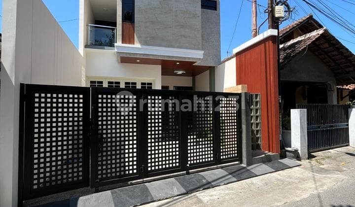 Strategis - Istimewa‼️rumah Baru Mewah Modern 2 Lantai Lokasi Strategis Di Baturetno Banguntapan Bantul Dekat Nasmoco Janti