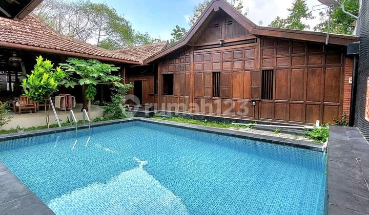 Banting Harga Dari 5 Milyar! Rumah Klasik Joglo Limasan Full Kayu Jati Kuno Dengan.kolam Renang di Jalan Kaliurang KM. 13 Ngaglik Sleman