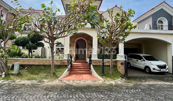 Banting Harga! Rumah Mewah 2 Lantai Mediteran Istimewa Terawat Dalam Perumahan Elite Casa Grande Maguwoharjo Depok Sleman Dekat Kampus Upn