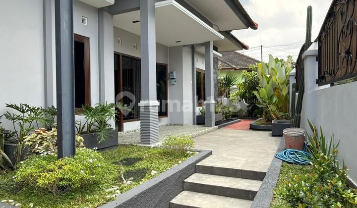 Banting Harga Dari 2,5 Milyar Jadi 1,85 Milyar Nego‼️Rumah Mewah Hook dengan Tanah Luas Dalam Perumahan Elite di Wedomartani Ngemplak Sleman