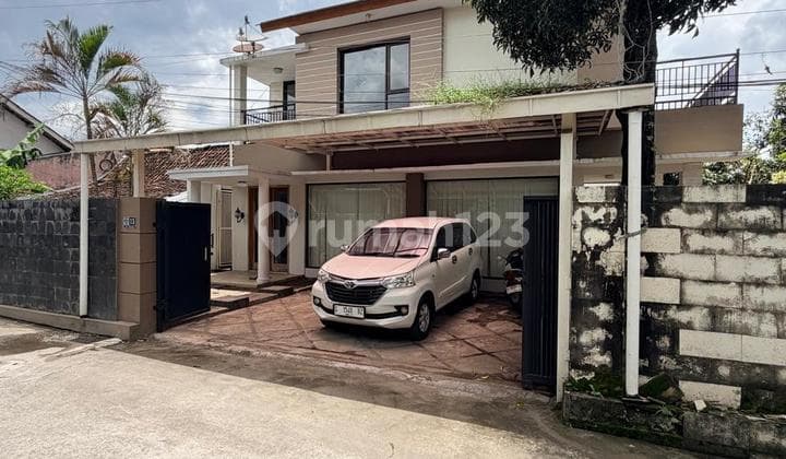Rumah Mewah 2 Lantai dengan Balkon dan Tanah Luas di Wedomartani Ngemplak Sleman Dekat Jogjabay
