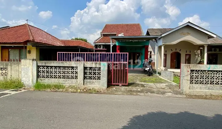 Very Special‼️Strategic on the Ring RoadA Strategically Located House in the City Center with Large Land in Sapen, Near UIN Sunan Kalijaga Campus