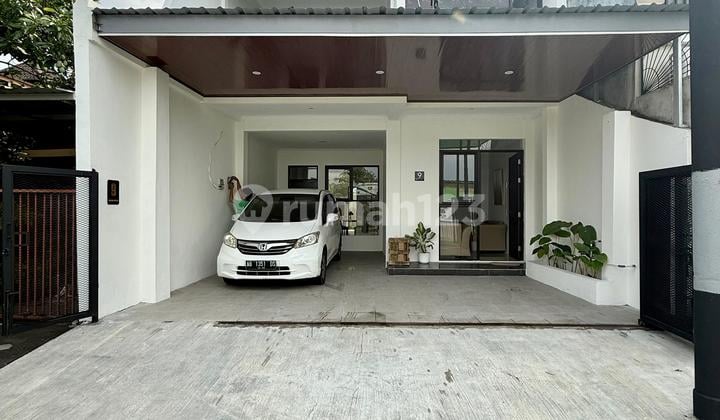 Very Cheap‼️Luxurious 2-Storey House with Rice Field View on Jalan Parangtritis KM 5, Bangunharjo, Sewon, Bantul, Near the Samsat Office