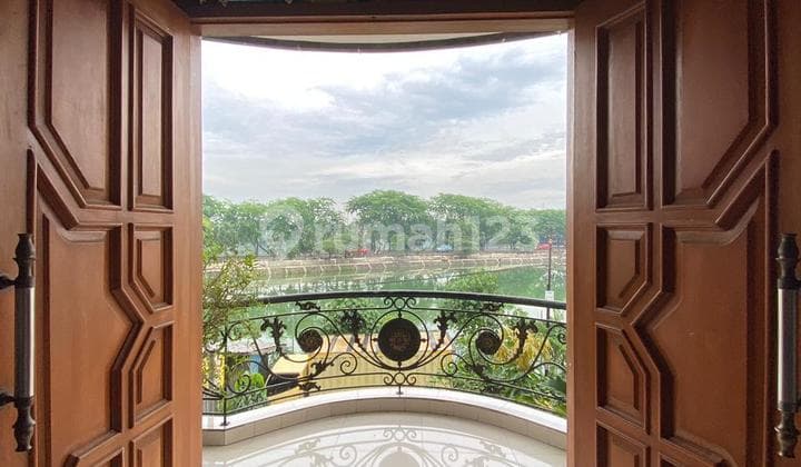 Dijual Rumah Hadap Danau Deket Stasiun Buaran