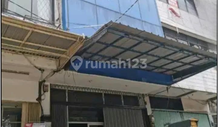 RUKO SUPER STRATEGIS DI MARGONDA RAYA DEPOK MENGUNTUNGKAN