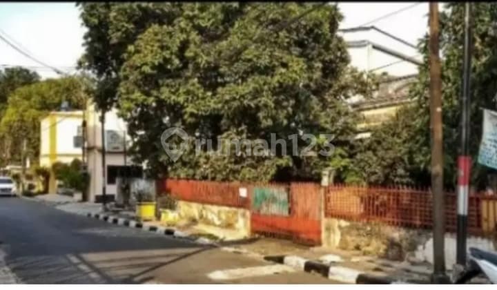 TANAH DI JLN.RADEN SALEH CIKINI MENTENG LEBAR 20X50 METER
