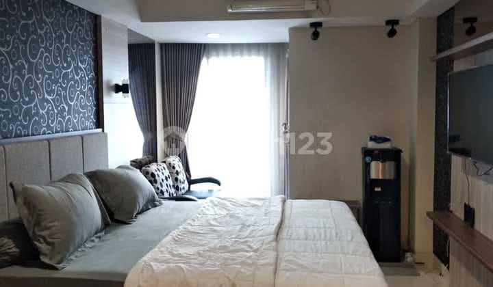 Pinnacle Louis Kienne Pandanaran Apartment