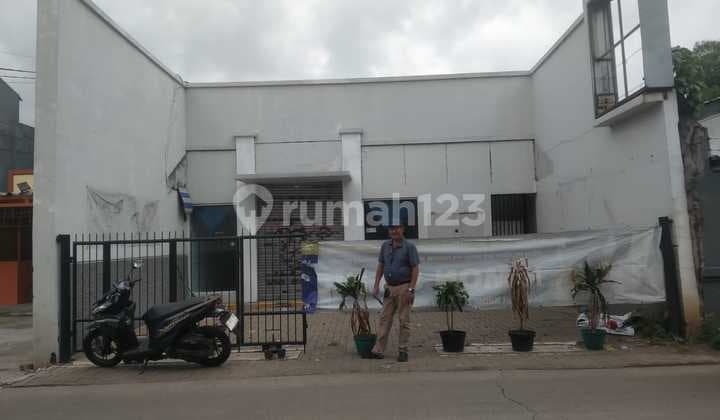 Dijual Exs Tempat Air Isi Ulang , Bebas Banjir , Dipinggir Jalan Raya Ciangsana,,, Ada Imb