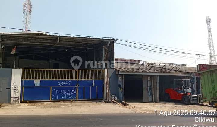 Stored by the Side of Narogong Main Road, Bantar Gebang Cileungsi, 11 Kilometers from Narogong Toll Gate, Flood-Free.