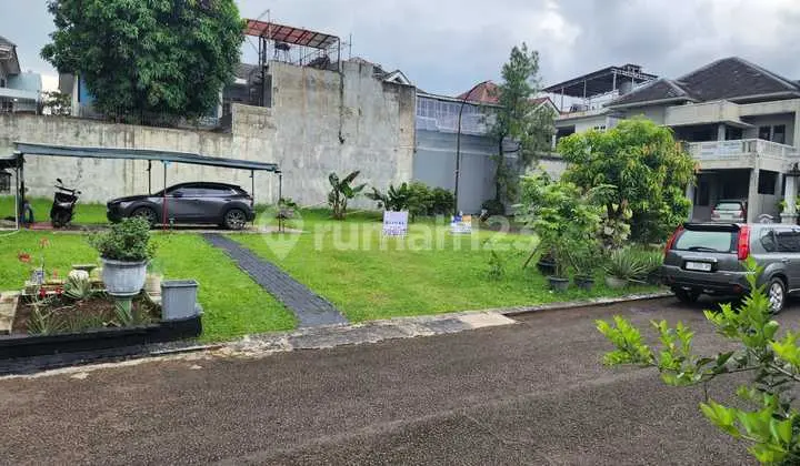 For Sale: Corner Lot, Ready to Build, Safe and Comfortable Environment, Multiple Toll Road Access - Nagrak, Narogong, and Jati Karya Toll Gates, Cibubur.