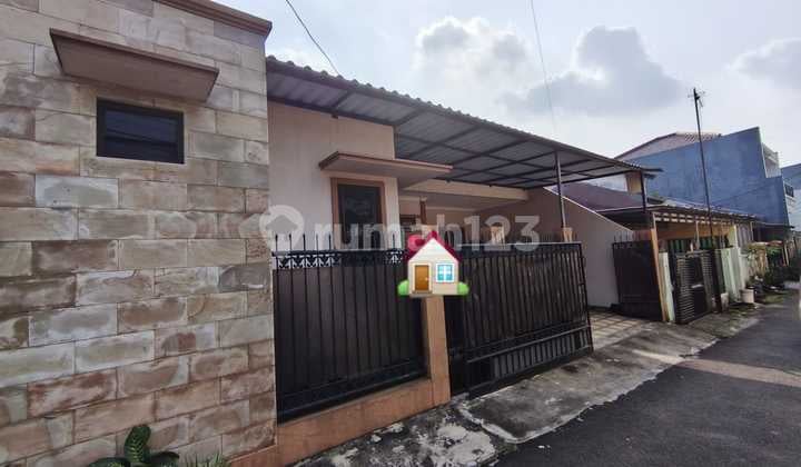 Dijual Rumah Komplek Cipayung Strategis dan Tidak Banjir