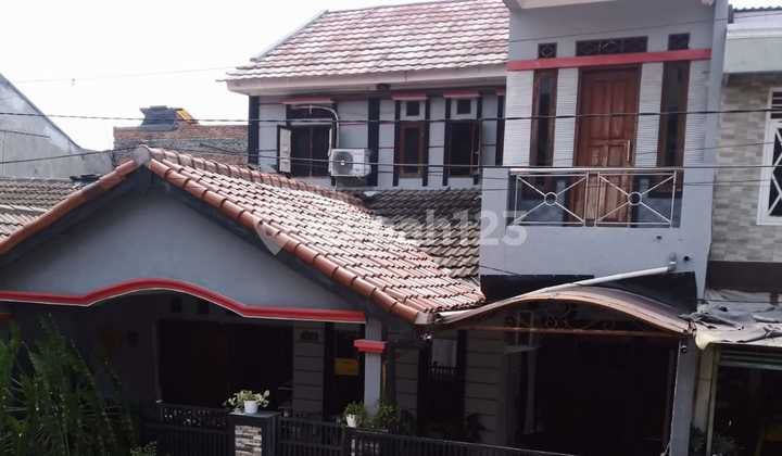 Dijual Rumah Modern Megah Komplek di Cimanggis