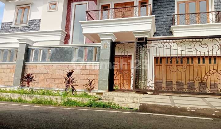 Rumah Megah + Kolam Renang Komplek Kav Al Duren Sawit