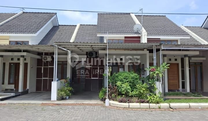 Rumah Dijual di Solo Dekat Luwes Gentan Park