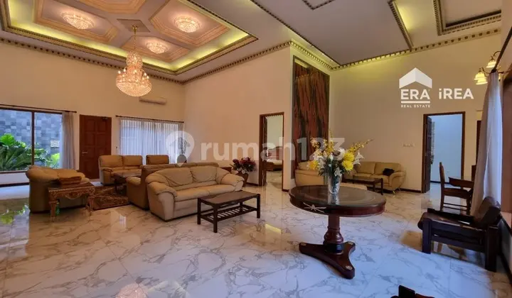 Rumah Mewah Solo Dekat Solo Paragon Mall