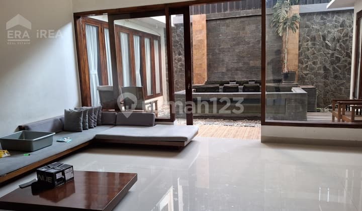 Rumah Mewah Jogja Dijual Dekat Kampus Ugm