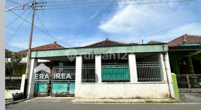 Rumah Solo Banjarsari Dekat Solo Paragon Mall