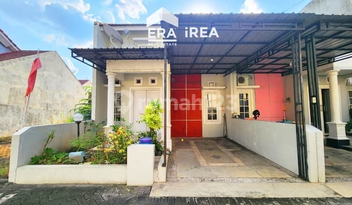 House for Sale in Solo Near Luwes Gentan