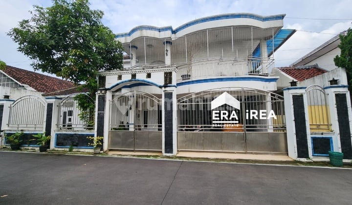 Rumah Solo Colomadu 2 Lantai Dekat De Tjolomadoe