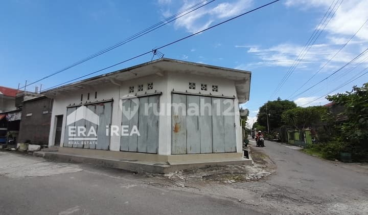 Dijual Ruang Usaha Solo Kota Dekat Pasar Nusukan