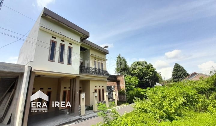 Dijual Rumah di Solo Dekat Pasar Kayuapak