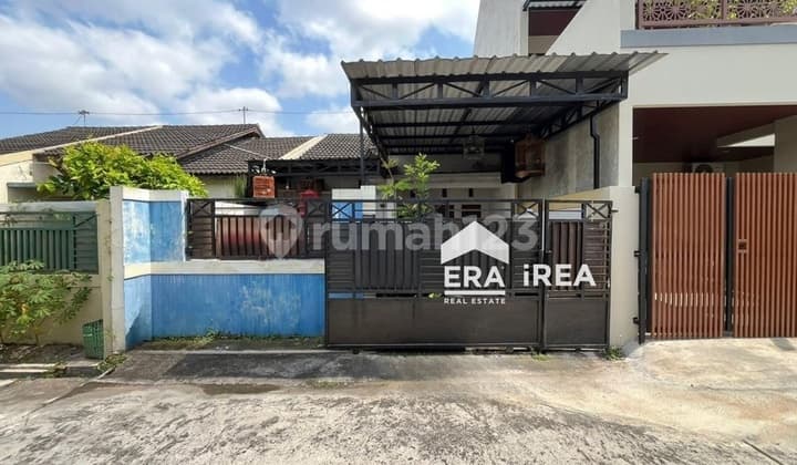 Affordable House in Karanganyar Near Taman Jaya Wijaya