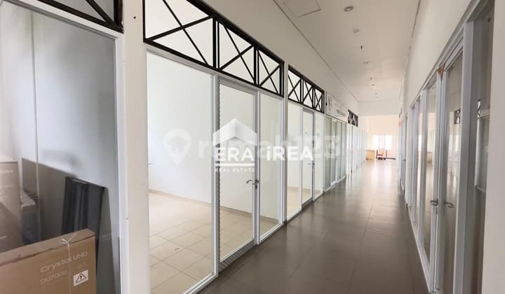 Cheap Solo Store for Sale Near Transmart and UMS Campus.