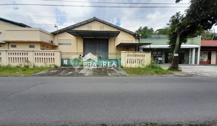 Warehouse for Rent in Boyolali with Container Access