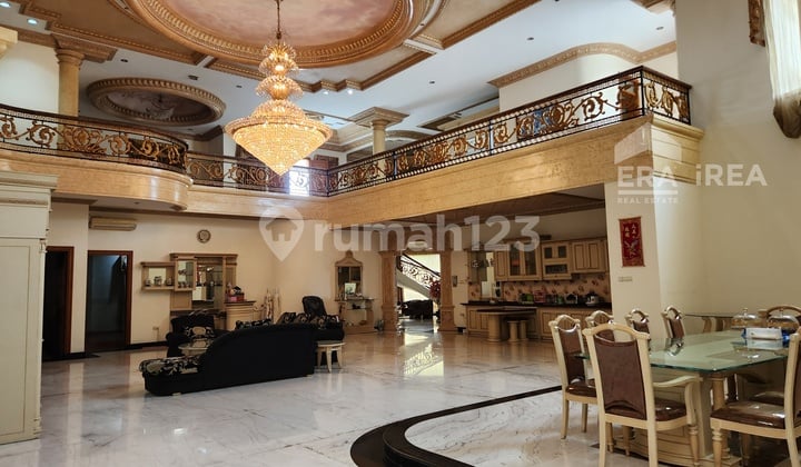 Rumah Mewah Solo Baru Siap Huni Dekat Pakuwon Mall Solo Baru