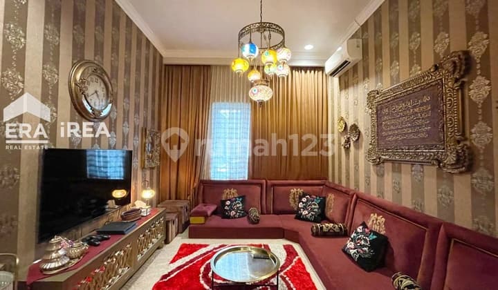 Rumah Mewah Solo Dijual Dekat Luwes Gentan