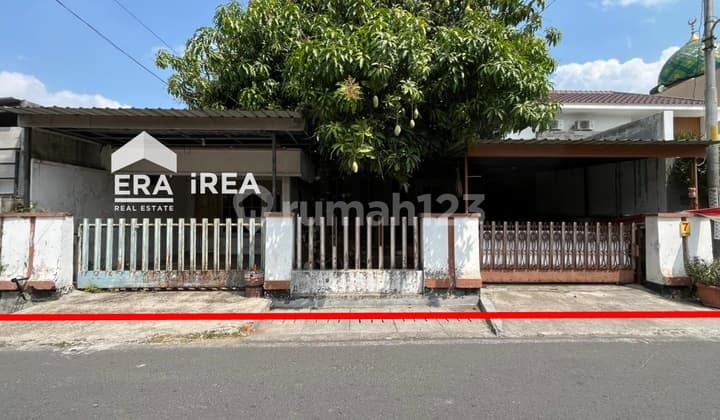 Rumah Solo Kota Dekat Exit Tol Colomadu