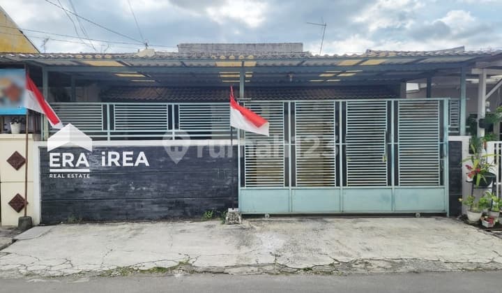 Affordable House in Solo Baru Near Indriati Hospital