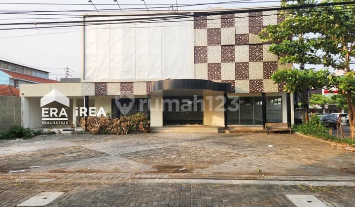 Ruang Usaha Solo Jajar Dekat Manahan