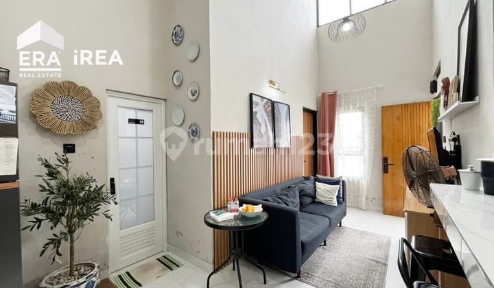 Solo House Near Karanganyar Square