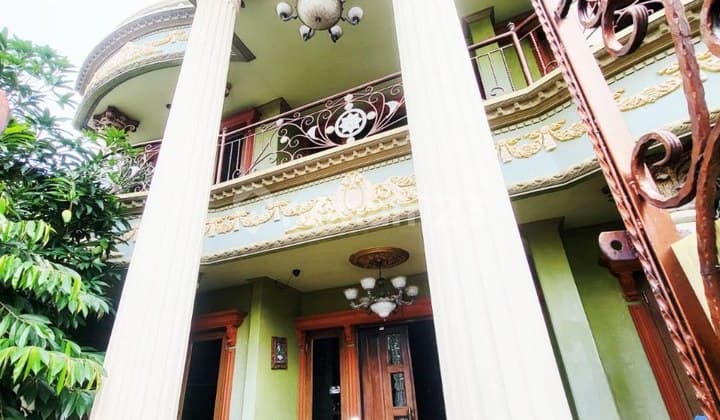 Rumah Besar Apik Siap Huni Pinggir Jalan Cilangkap