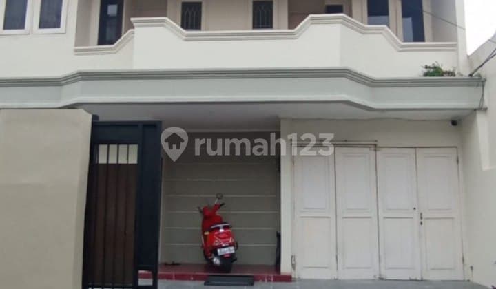 Senopati - Rumah Baru Direnovasi di Area Jl. Ciragil