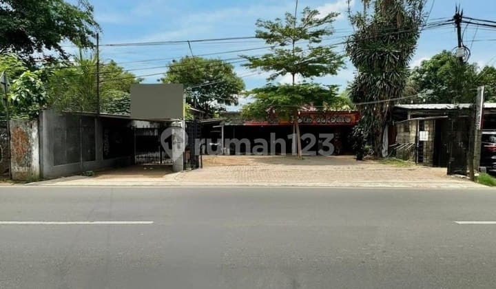 Rumah Lama Tanah Luas 700m2 Pinggir Jalan Raya Lebak Bulus