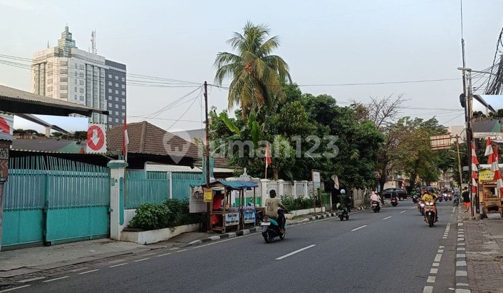 NJOP Price of Commercial Land on the Side of Utan Kayu Raya Street