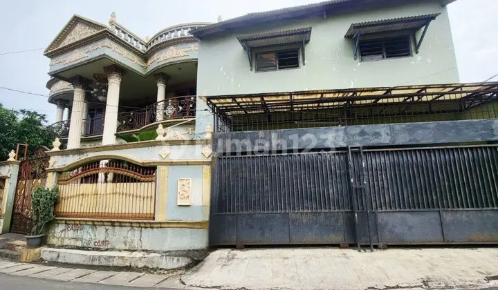 Rumah Luas Apik Siap Huni Pinggir Jalan Cilangkap