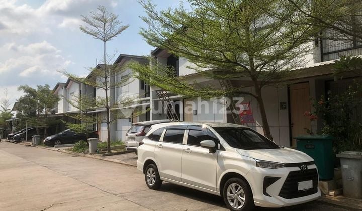 Rumah 2 lantai di Riverside Lippo Cikarang