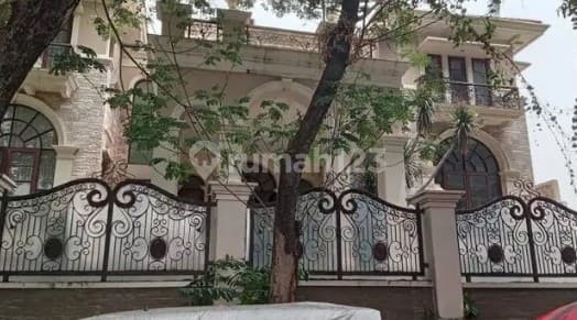 Dijual Rumah Mewah Murah di Kuningan