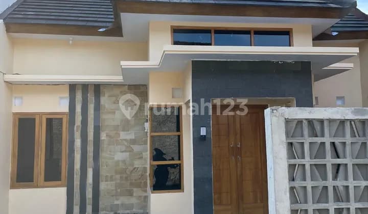 Rumah Di Caturharjo Dekat Pasar Nambongan