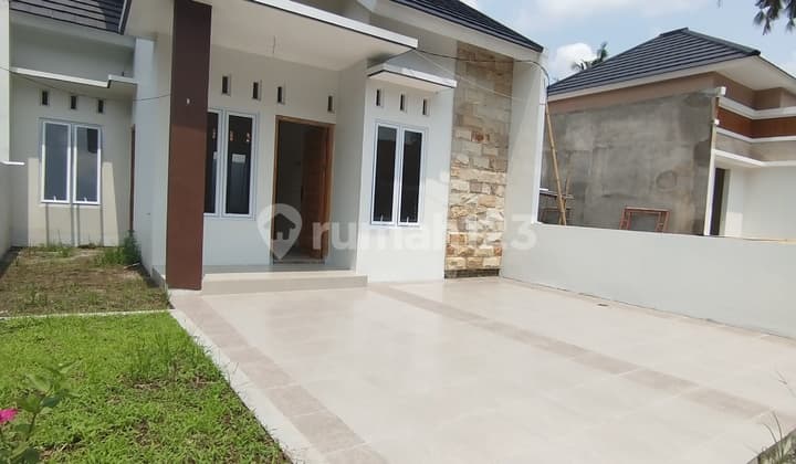 Rumah Siap Huni Dekat Pasar Godean