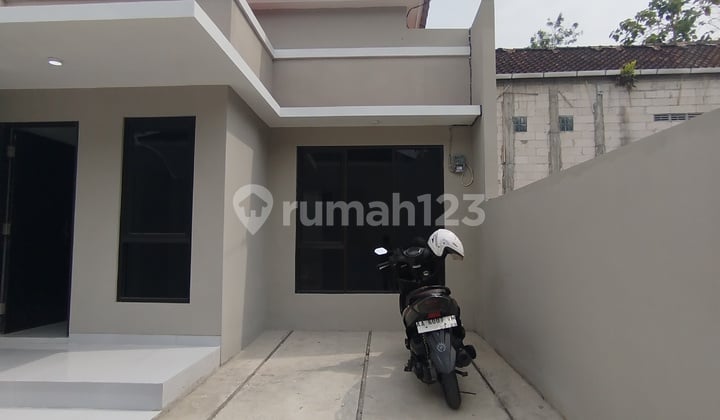 Rumah Dan Tanah Dijual Di Ambarketawang Gamping, Dekat Umy