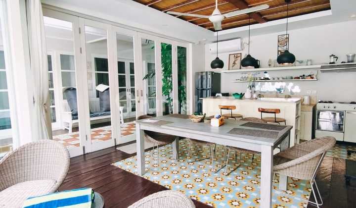 For Sale Canggu Villa SHM 2 Are Furnished With Swimming Pool