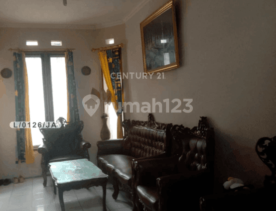 Rumah SHM 2 Lantai Siap Huni dan Strategis di Cimahi Selatan